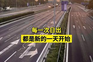 魔法！哈利伯顿命中半场压哨三分 6中4拿下11分2板8助&0失误